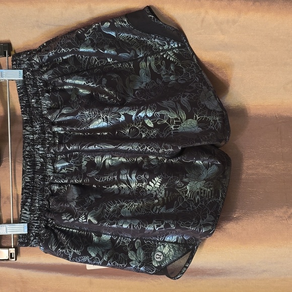 lululemon athletica Black Iridescent Hotty Hot - Picture 4 of 7